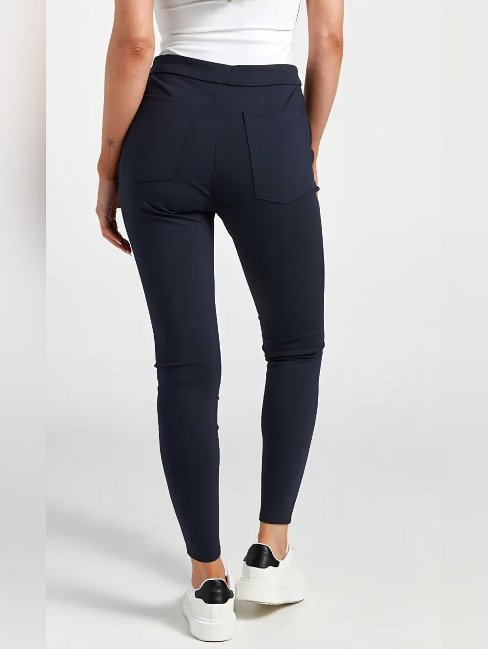 ​BYLT Basics Womens Everyday Pant Black Size M Stretch Athleisure Commuter Trave - Picture 2 of 11